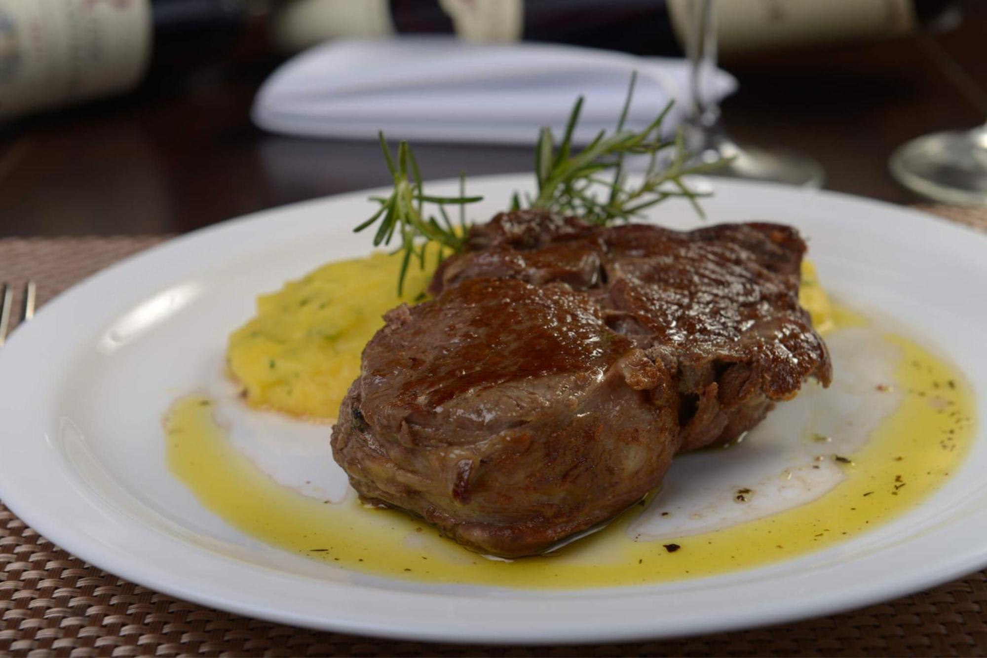 Deville Prime Campo Grande Campo Grande  Bagian luar foto A steak from the Black Angus